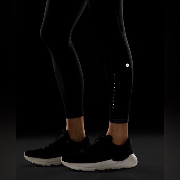 USED (Excellent Condition) Lululemon Fast&Free Hi-Rise Tight 25" 3 Pockets *Glow - Picture 6 of 11